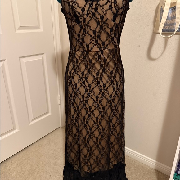 Commense Beige Garment - Picture 1 of 3